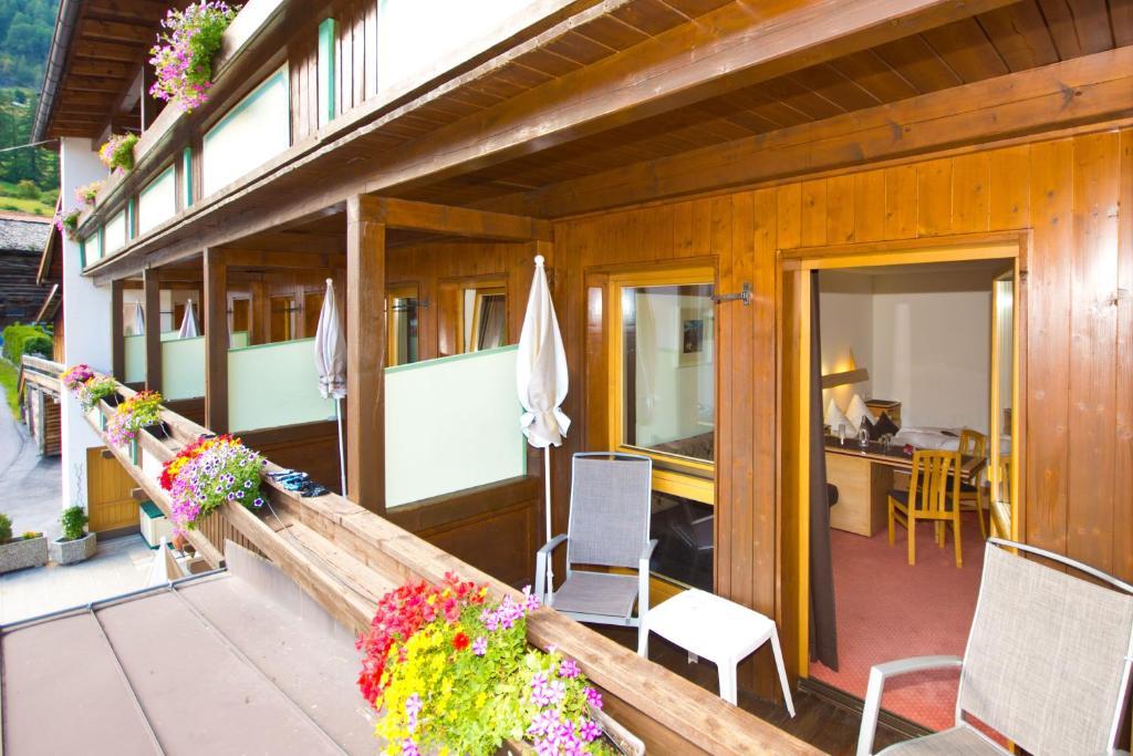 Hotel Garni Hainbacherhof Solden Room photo